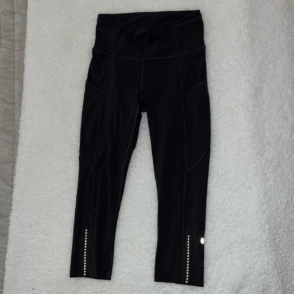 Lululemon leggings, size 4, great condition!